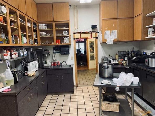 Wooley's Grill & Cellar: 1648 Highway 18 Byp, Hot Springs, SD 57747